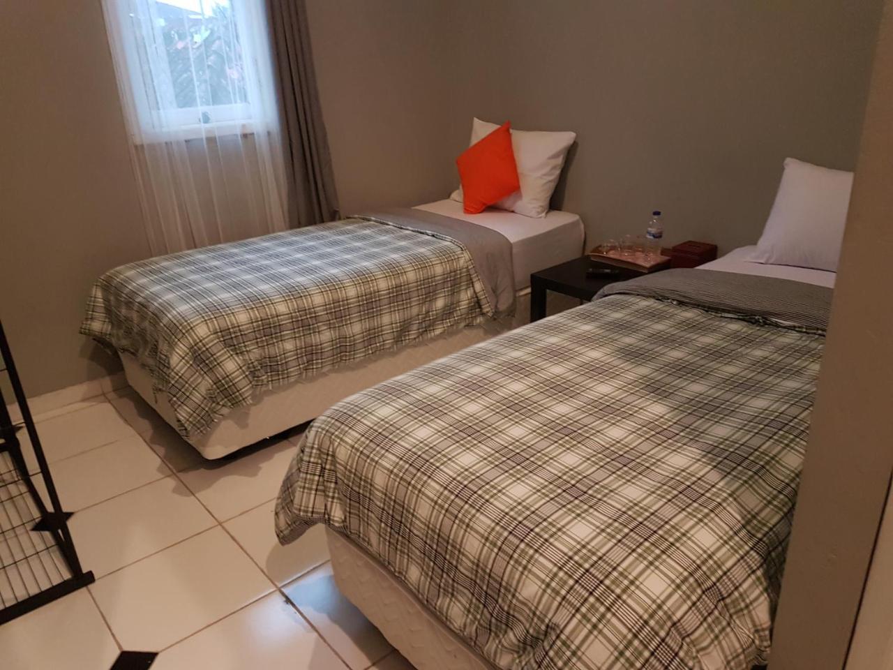 Manggolo Syariah Hostel