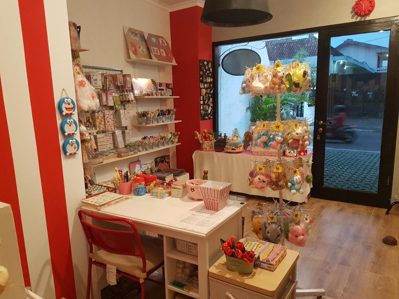Hostel Manggolo Syariah Yogyakarta